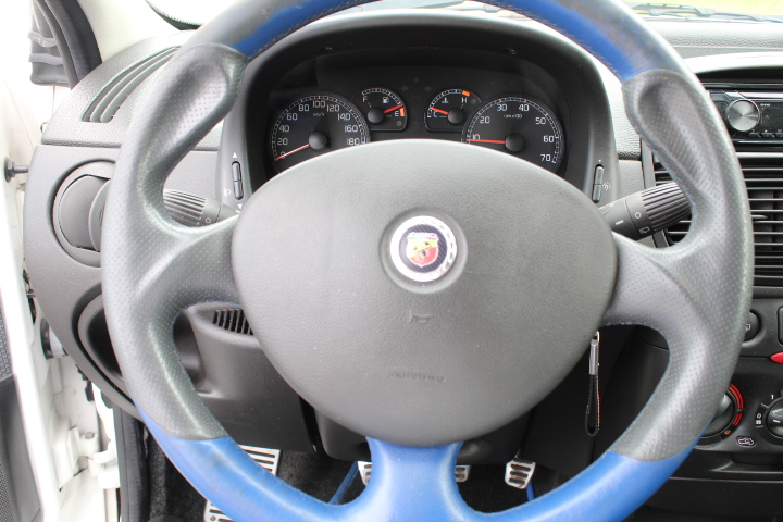 Fiat Punto ABART 1.3 JTD MULTIJET VAN | Imagem 18
