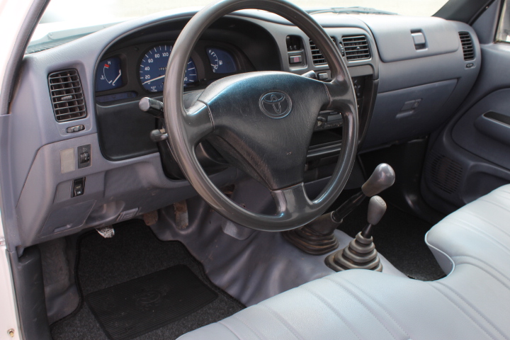 Toyota Hilux D4D 2.5 TD 4x4 3 Lug. | Imagem 10