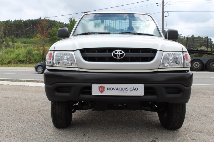 Toyota Hilux D4D 2.5 TD 4x4 3 Lug. | Imagem 2
