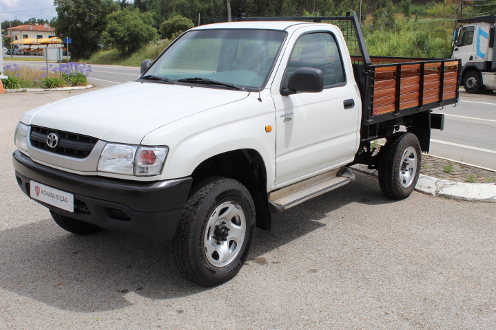 Toyota Hilux D4D 2.5 TD 4x4 3 Lug. | Imagem 3