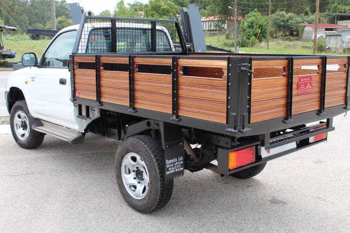 Toyota Hilux D4D 2.5 TD 4x4 3 Lug. | Imagem 7