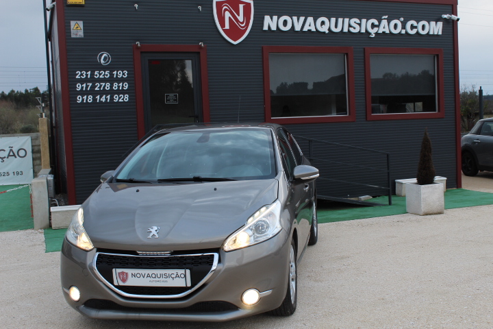 Peugeot 208 1.6 E-HDI ALLURE | Imagem 1