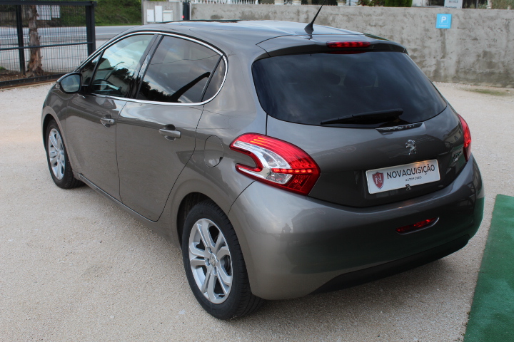 Peugeot 208 1.6 E-HDI ALLURE | Imagem 4