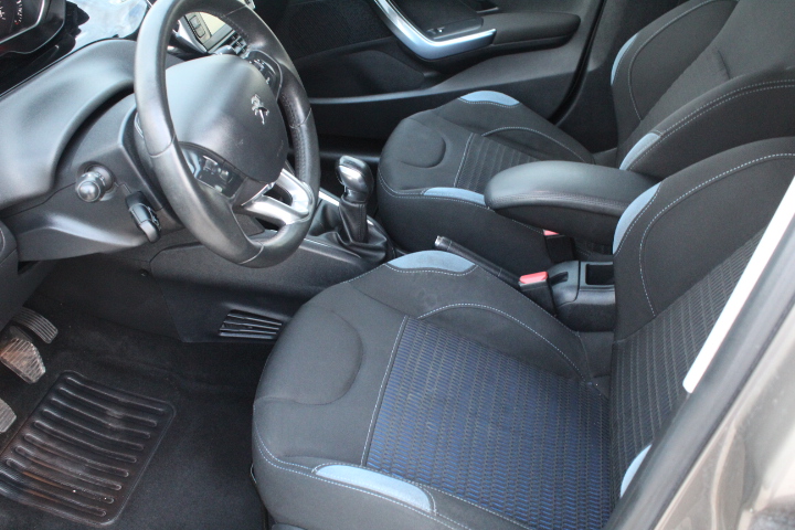 Peugeot 208 1.6 E-HDI ALLURE | Imagem 7