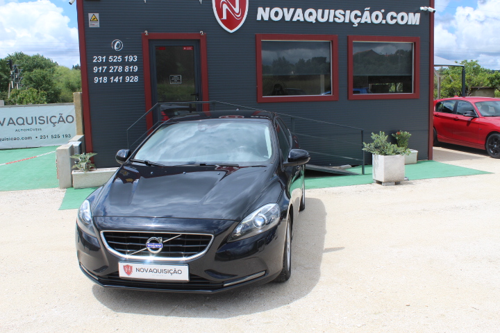 Volvo V40 1.6 D2 SUMMUM CX AUTO | Imagem 2