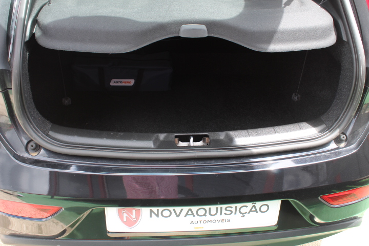 Volvo V40 1.6 D2 SUMMUM CX AUTO | Imagem 12