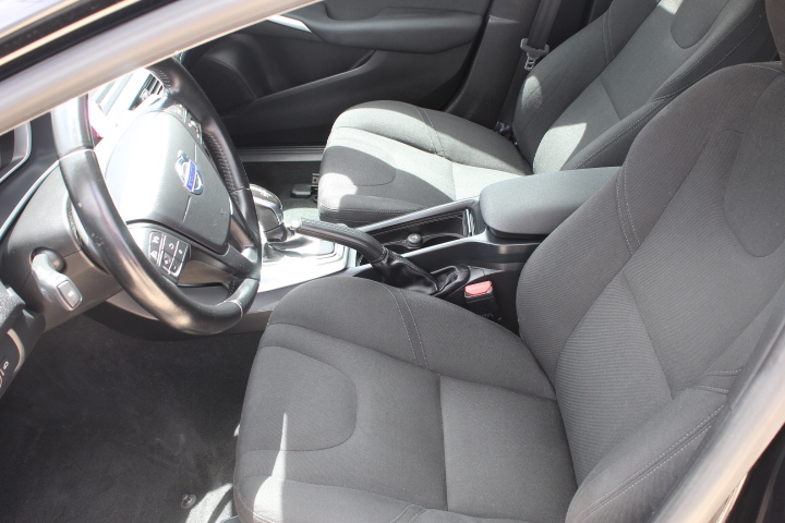Volvo V40 1.6 D2 SUMMUM CX AUTO | Imagem 10