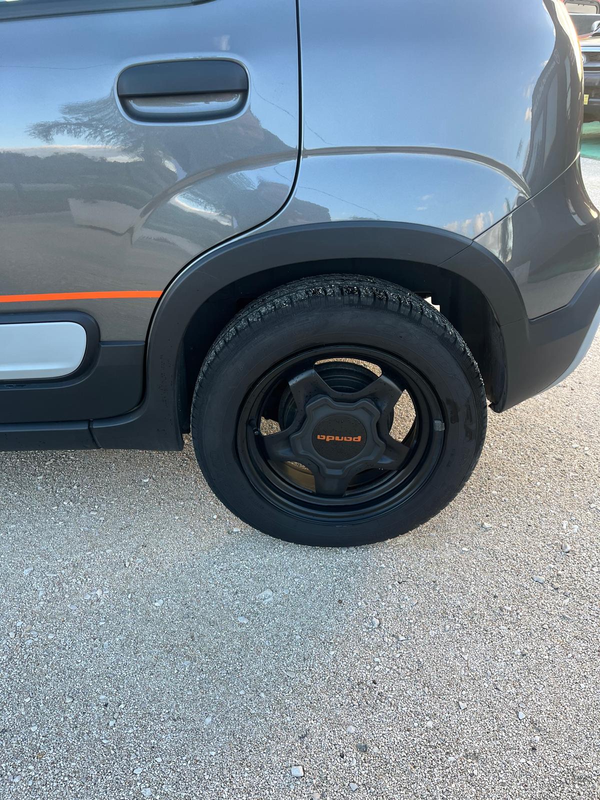Fiat Panda 1.0 MILD-HIBRID GARMIN | Imagem 15