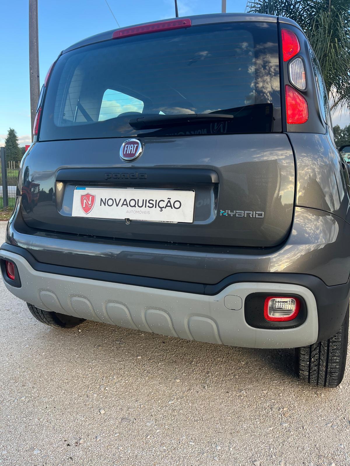 Fiat Panda 1.0 MILD-HIBRID GARMIN | Imagem 9