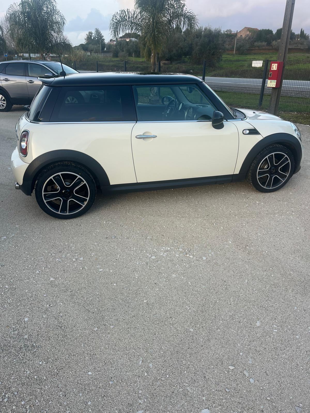 MINI Cooper D | Imagem 9