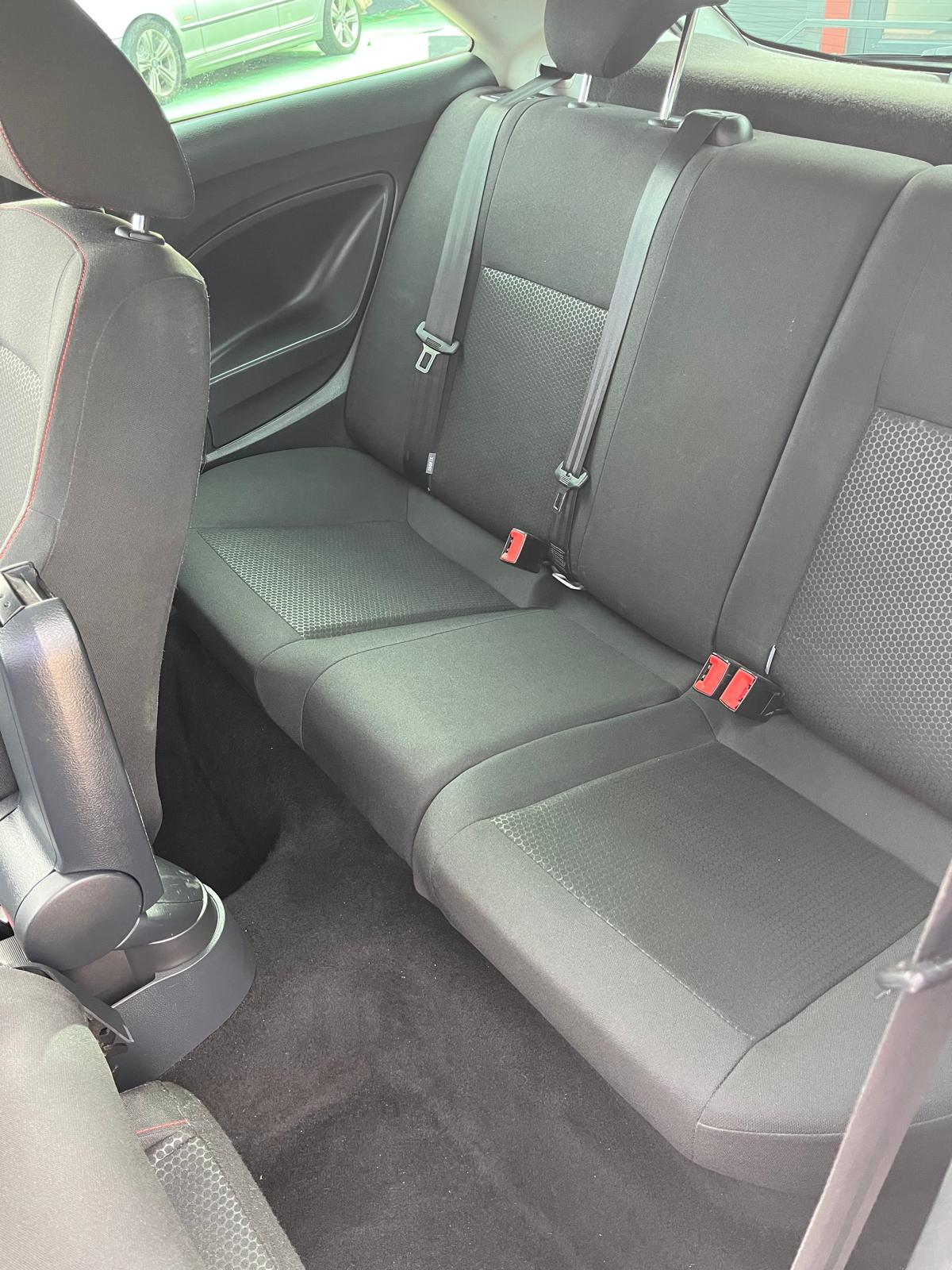 Seat Ibiza 1.6 TDI FR | Imagem 13