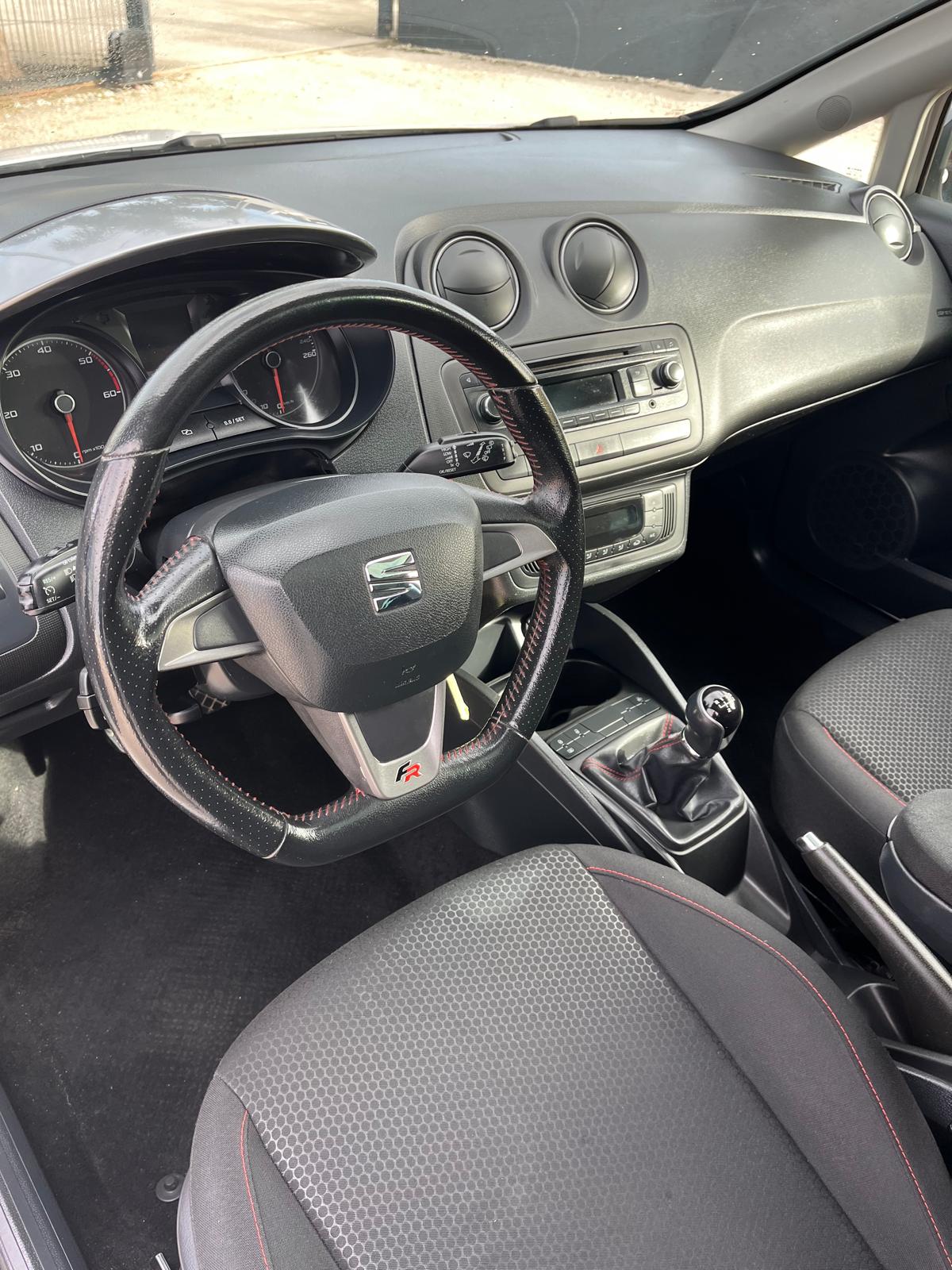 Seat Ibiza 1.6 TDI FR | Imagem 15