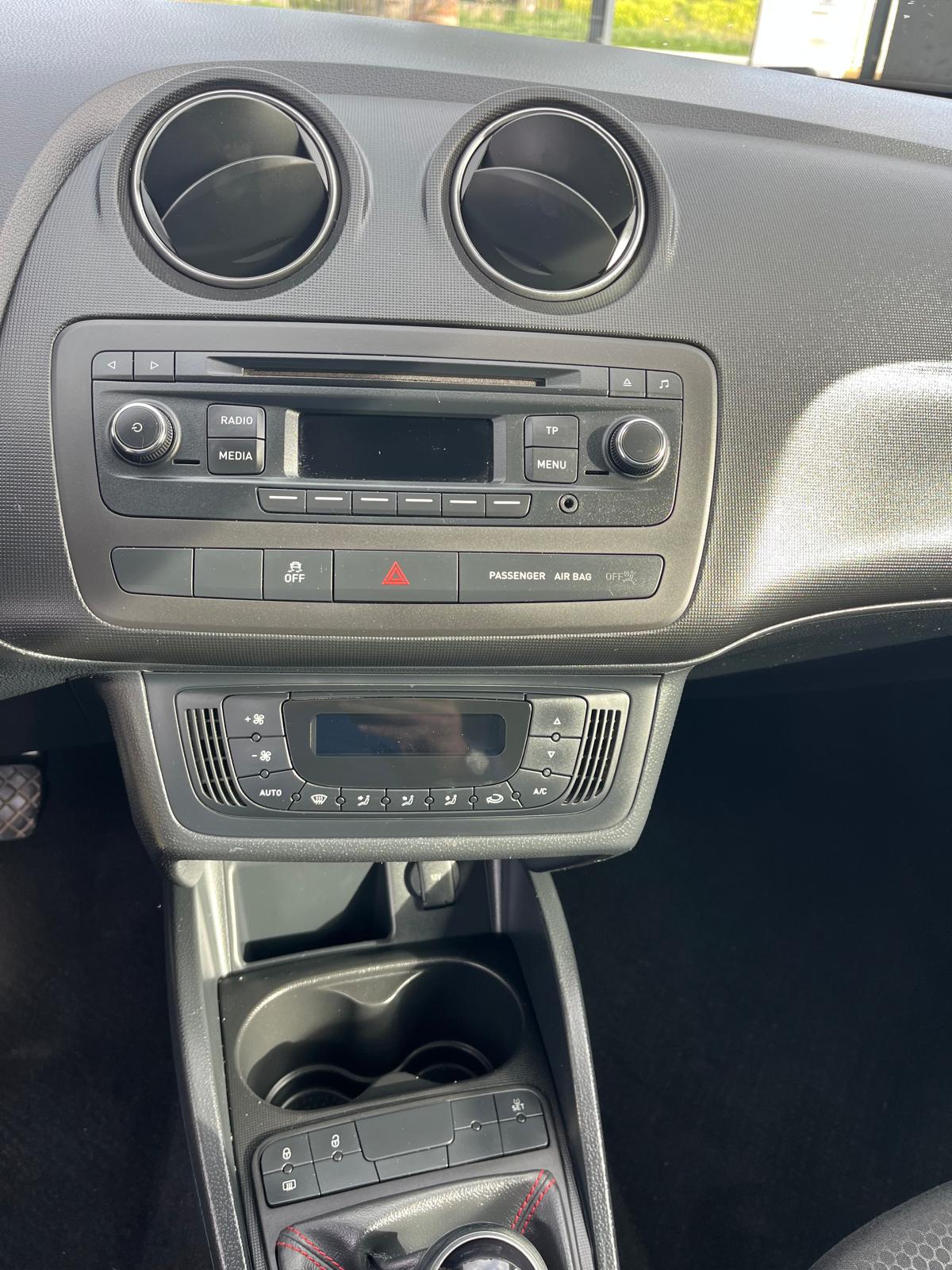 Seat Ibiza 1.6 TDI FR | Imagem 17