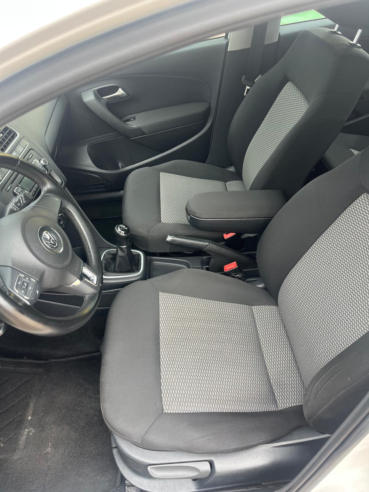 Volkswagen Polo 1.2 TDI CONFORTLINE BLUEMOTION | Imagem 9