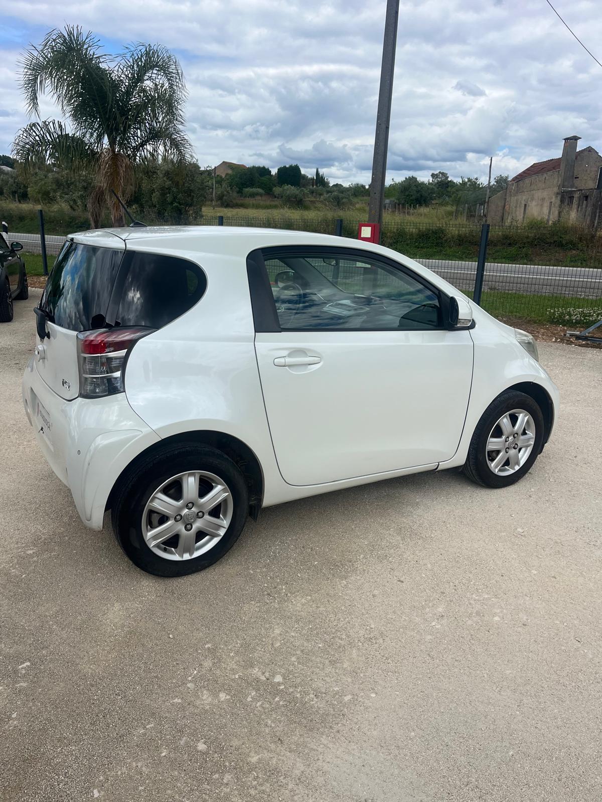 Toyota iQ 1.4 D-4D | Imagem 7
