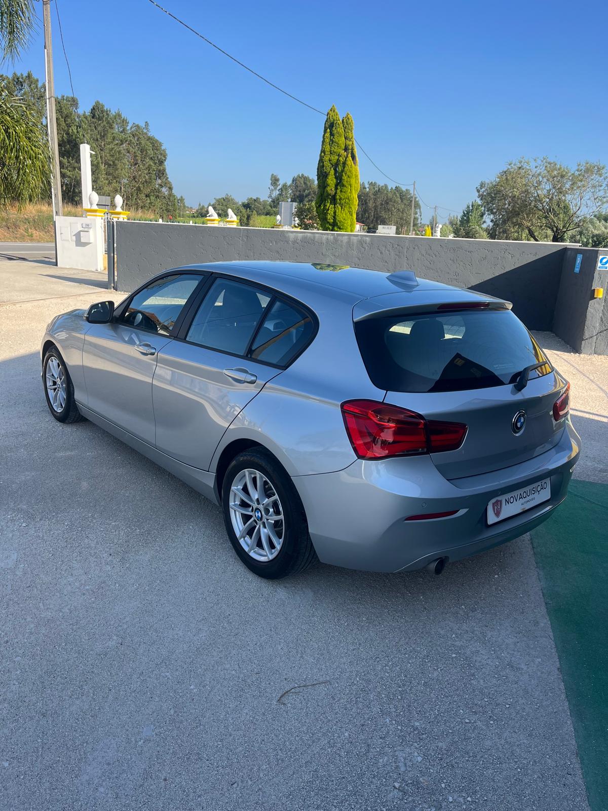 BMW 116 D EFFICIENTDYNAMICS ADVANTAGE | Imagem 5